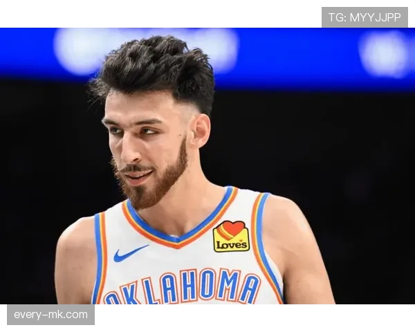 切特·霍姆格伦挡拆中拉开防守提升投篮效率明显